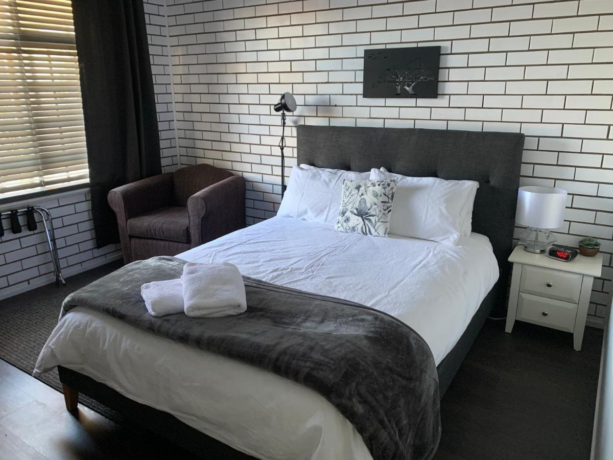 Kings Avenue Motel Saint Arnaud Bagian luar foto